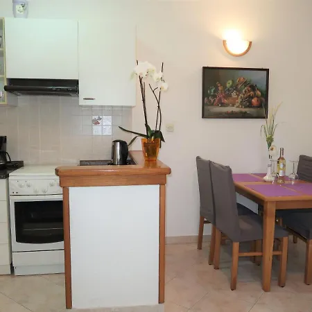 Apartment Mirjana - Lbn312-1 By Interhome *